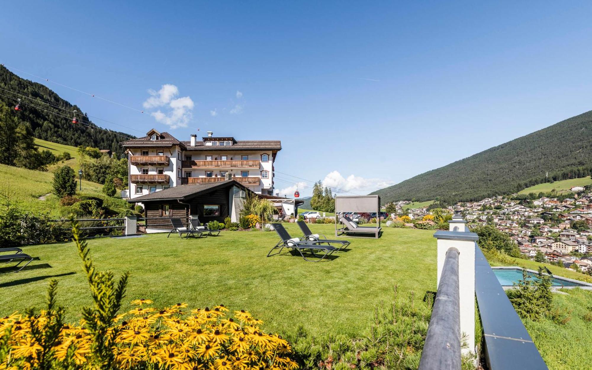 Alpenhotel Rainell St. Ulrich in Gröden Exterior foto