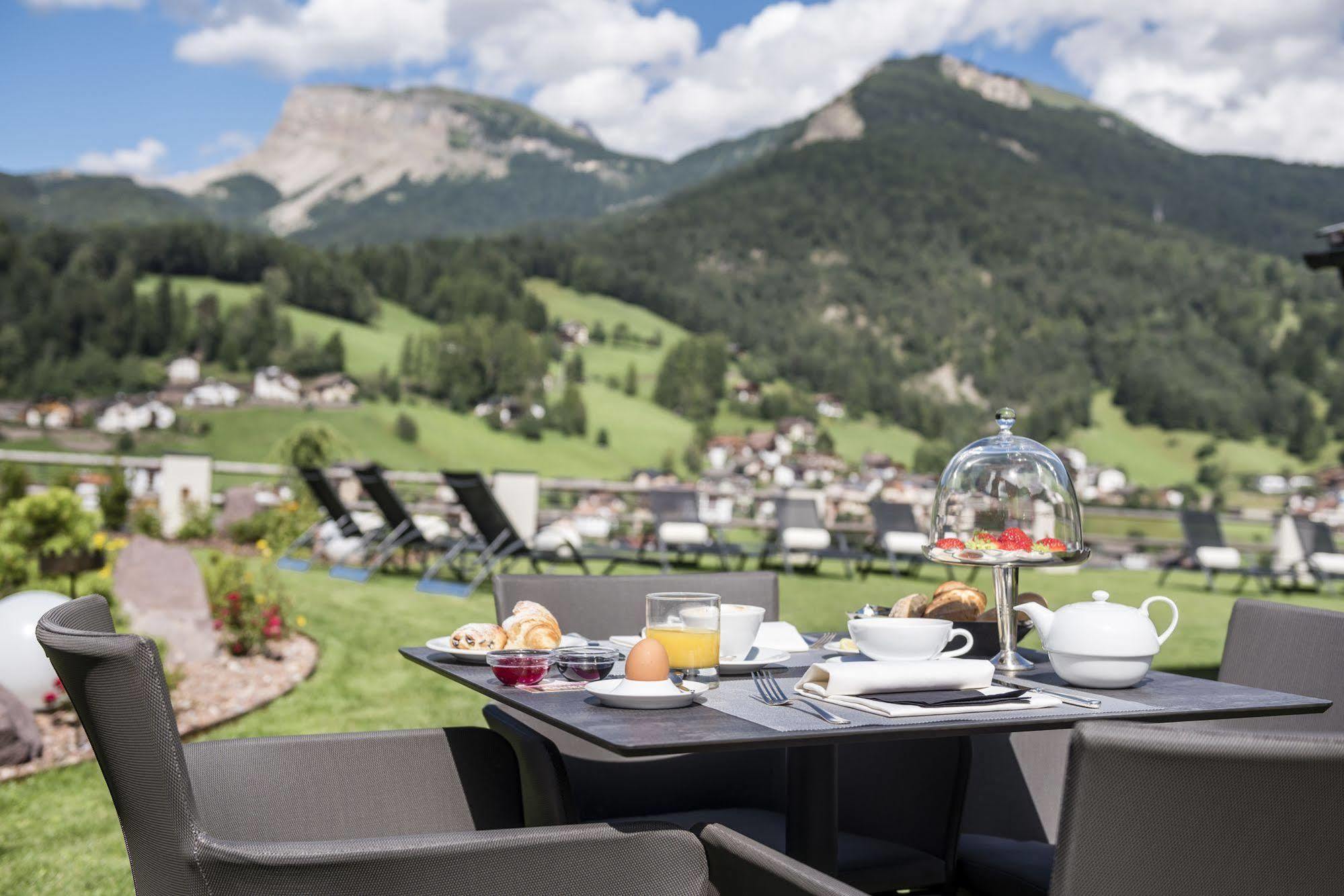 Alpenhotel Rainell St. Ulrich in Gröden Exterior foto