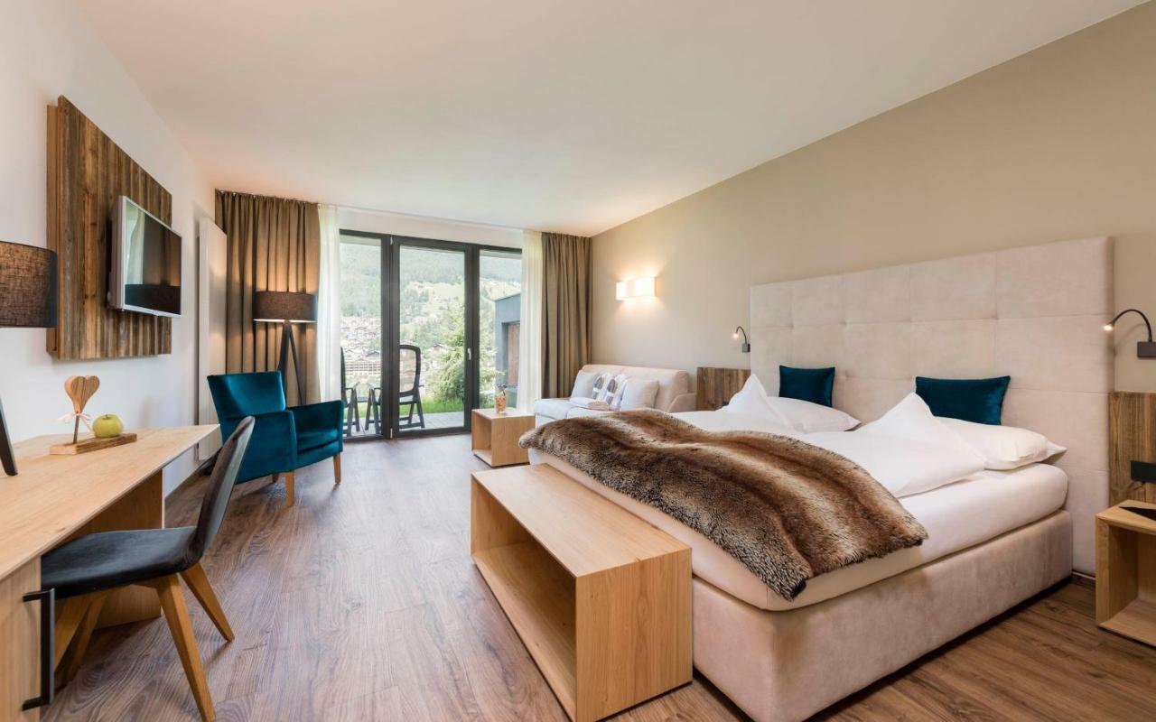 Alpenhotel Rainell St. Ulrich in Gröden Zimmer foto